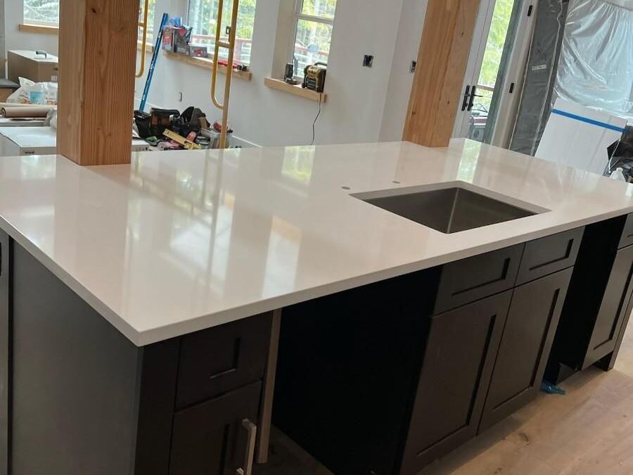 Quartz vanity top with undermount sink